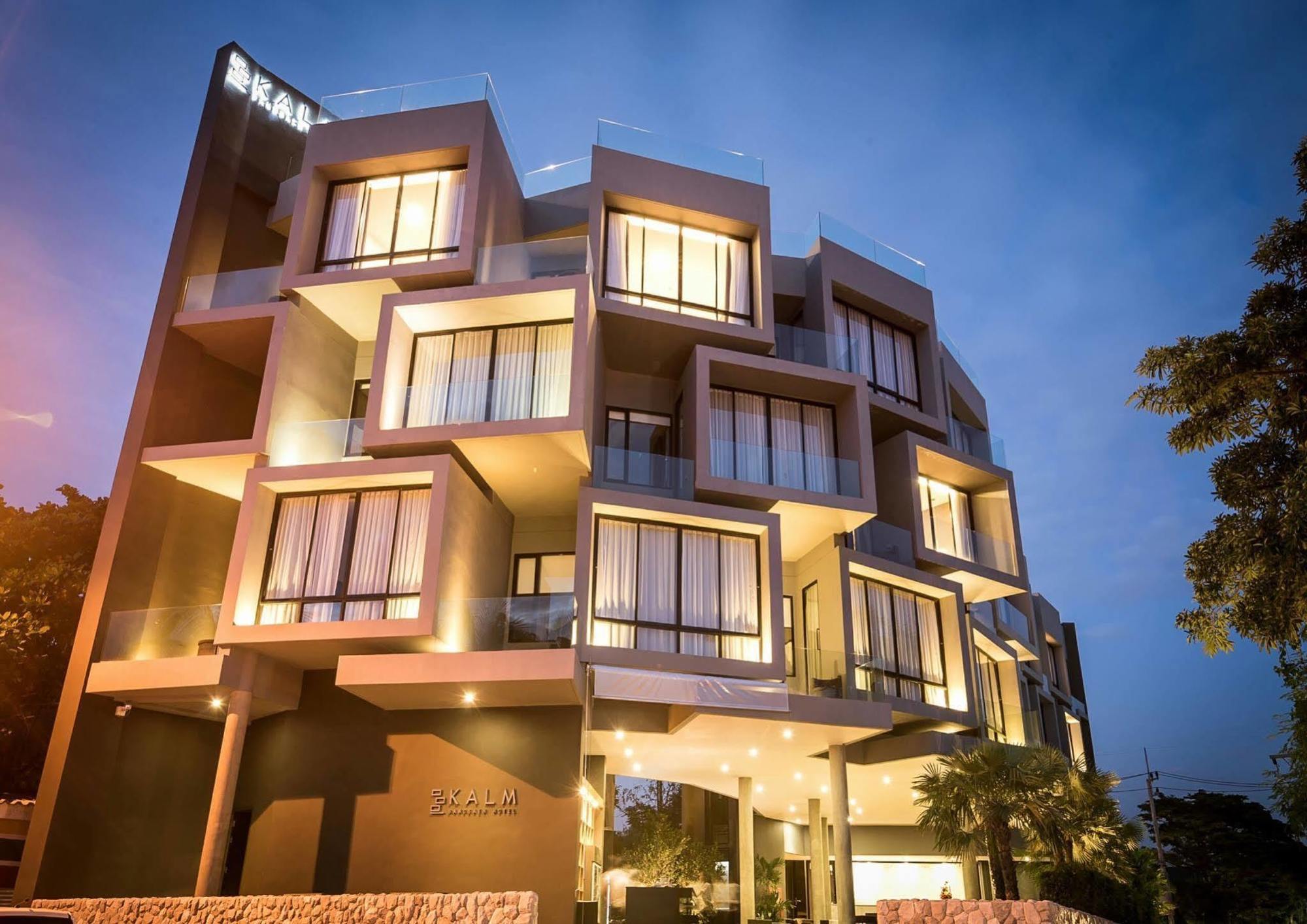 Kalm Bangsaen Hotel Ngoại thất bức ảnh