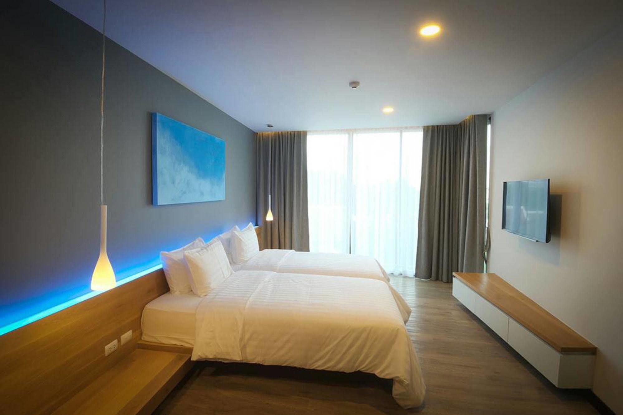 Kalm Bangsaen Hotel Ngoại thất bức ảnh